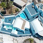 White Cave Apartmanhotel