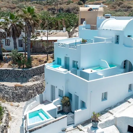 White Cave 3* Oia (Santorini)