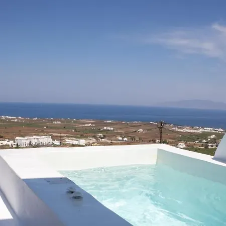 White Cave Aparthotel 3*