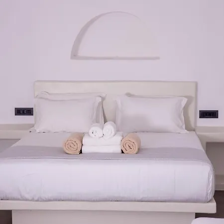 Apartahotel White Cave 4*