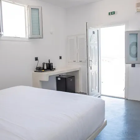 White Cave Aparthotel 3*