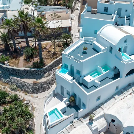 White Cave Apartahotel