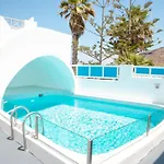 White Cave Ξενοδοχείο με διαμερίσματα