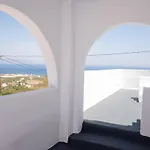 White Cave 4*