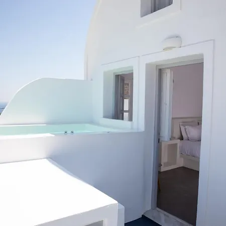 White Cave Hotel apartamentowy 3*