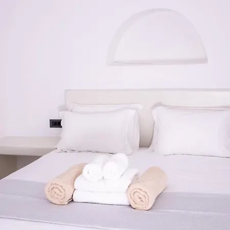 Hotel apartamentowy White Cave 3*