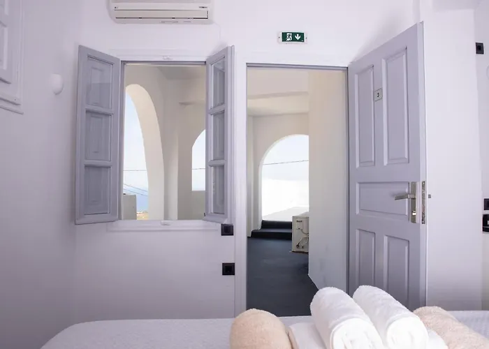 White Cave Ξενοδοχείο με διαμερίσματα 4*