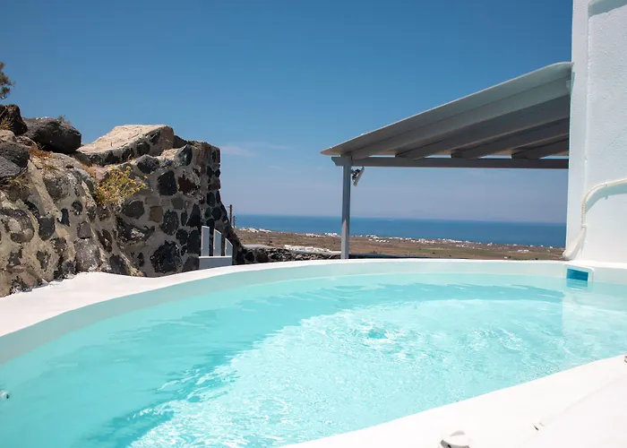 Ξενοδοχείο με διαμερίσματα White Cave 4*