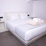 Apart-hotel White Cave