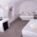 Apart-hotel White Cave