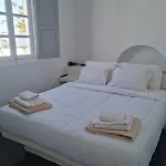 White Cave 4*