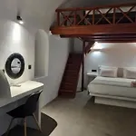 White Cave 4*