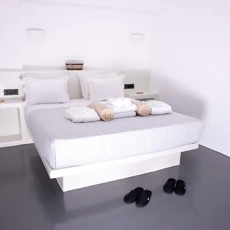 Apartmanhotel White Cave 4*