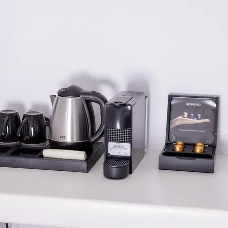 Aparthotel White Cave 4*