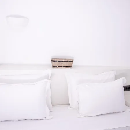 White Cave Apartmanhotel