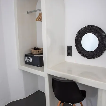 Aparthotel White Cave