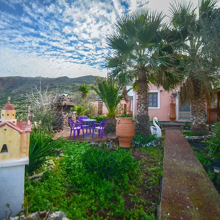 White Cave 4* Oia (Santorini)