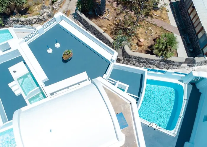 White Cave Apartmanhotel Ía