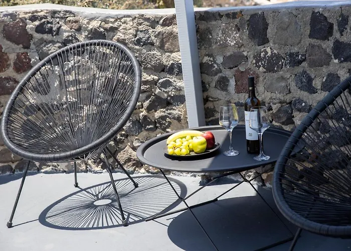 Apartmanhotel White Cave 4*