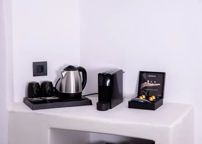 Apartmanhotel White Cave 4*