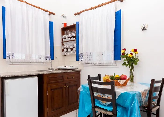 White Cave Apartmanhotel