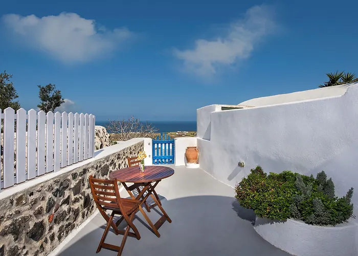 White Cave Apartmanhotel Ía