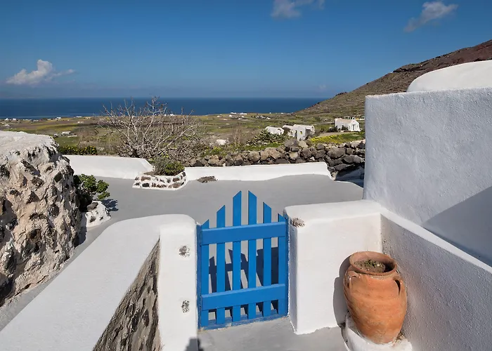 White Cave Apartmanhotel 4*