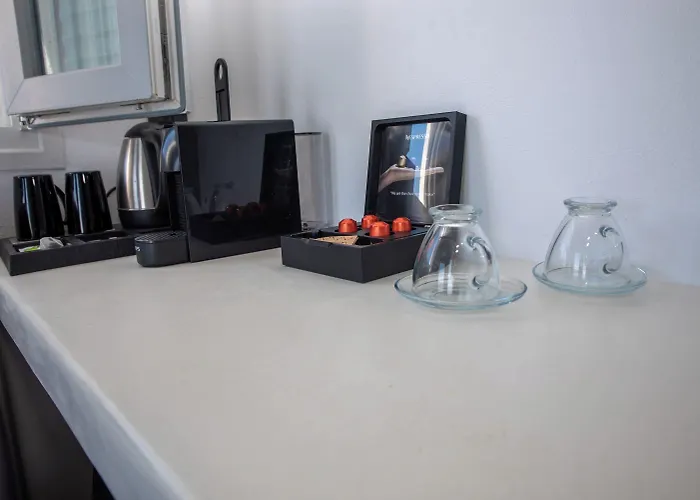 White Cave Apartmanhotel