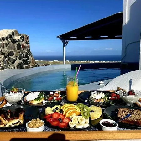 Apartmanhotel White Cave 4*