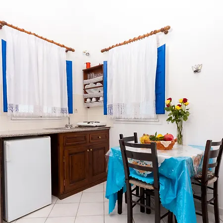 White Cave Apartmanhotel