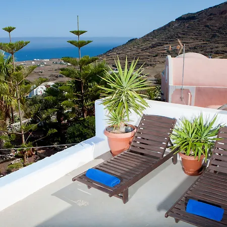 White Cave Apartmanhotel