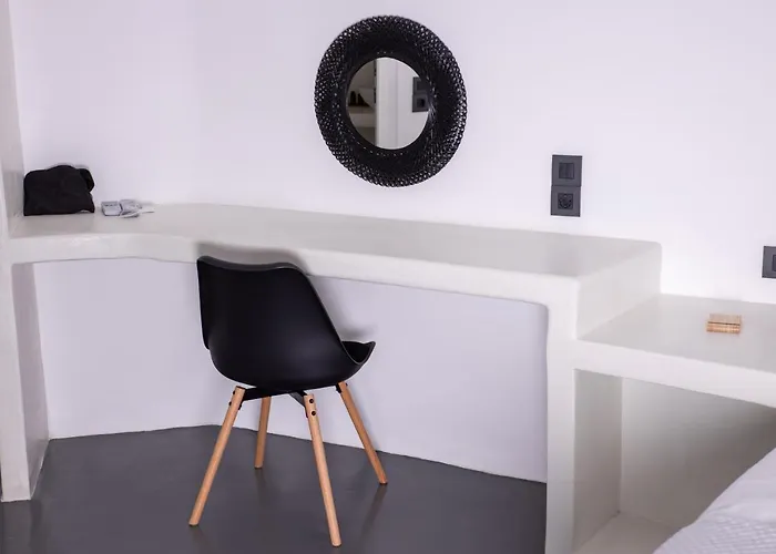 White Cave 4* Oia (Santorini)