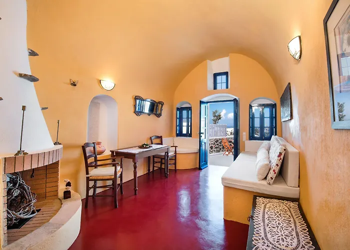 Apartahotel White Cave 4*