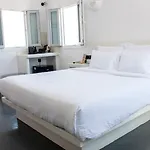 Aparthotel White Cave