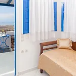 Aparthotel White Cave 4*