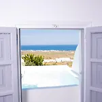 White Cave Aparthotel 4*