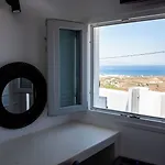 White Cave Aparthotel 4*